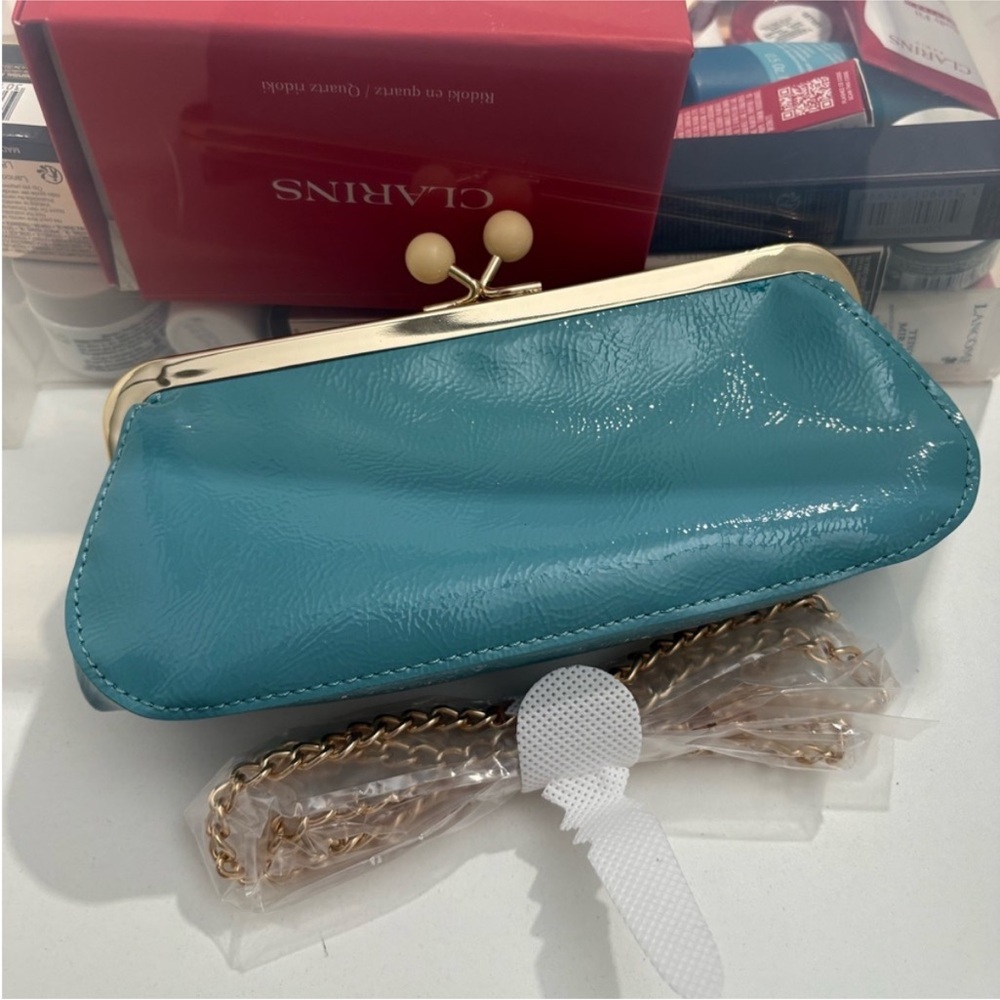 Miu Miu Turquoise Leather Kiss-Lock Crossbody Bag - Picture 6 of 9